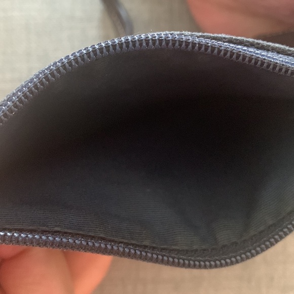 Navy coach wristlet - Picture 5 of 8